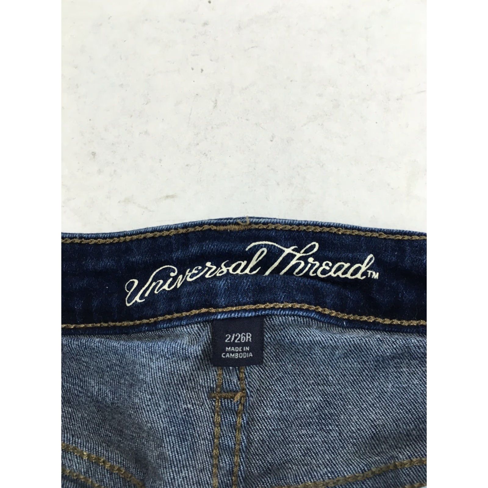 Vintage Universal Thread Jeans Women's 2 (26R) Blue Mid Rise Skinny Distressed Jeans Size 26" / US 2 / IT 38 - 7 Thumbnail
