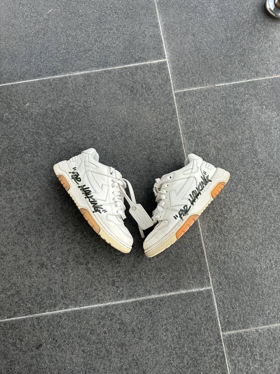 Off-White Off-white out office Size US 8.5 / IT 38.5 - 1 Thumbnail