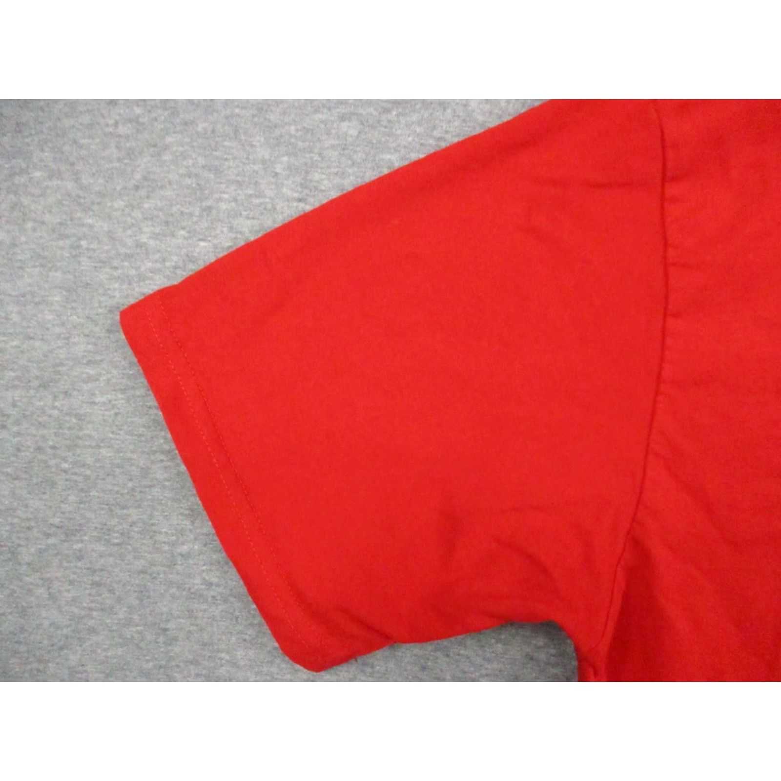 Vintage Sriracha Hot Chili Sauce T-Shirt Adult XL Rooster Graphic Crewneck Red Tee Shirt Mens Logo Funny 90s? Size US XL / EU 56 / 4 - 5 Thumbnail