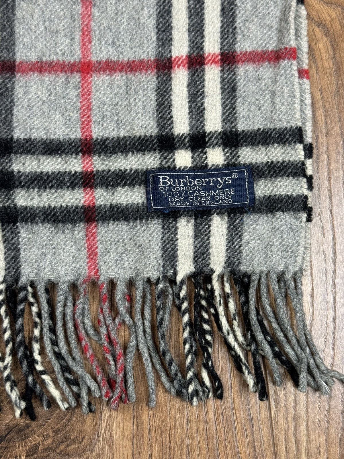 Burberry Vintage cashmere scarf Burberry’s 90s original luxury item Size ONE SIZE - 2 Thumbnail
