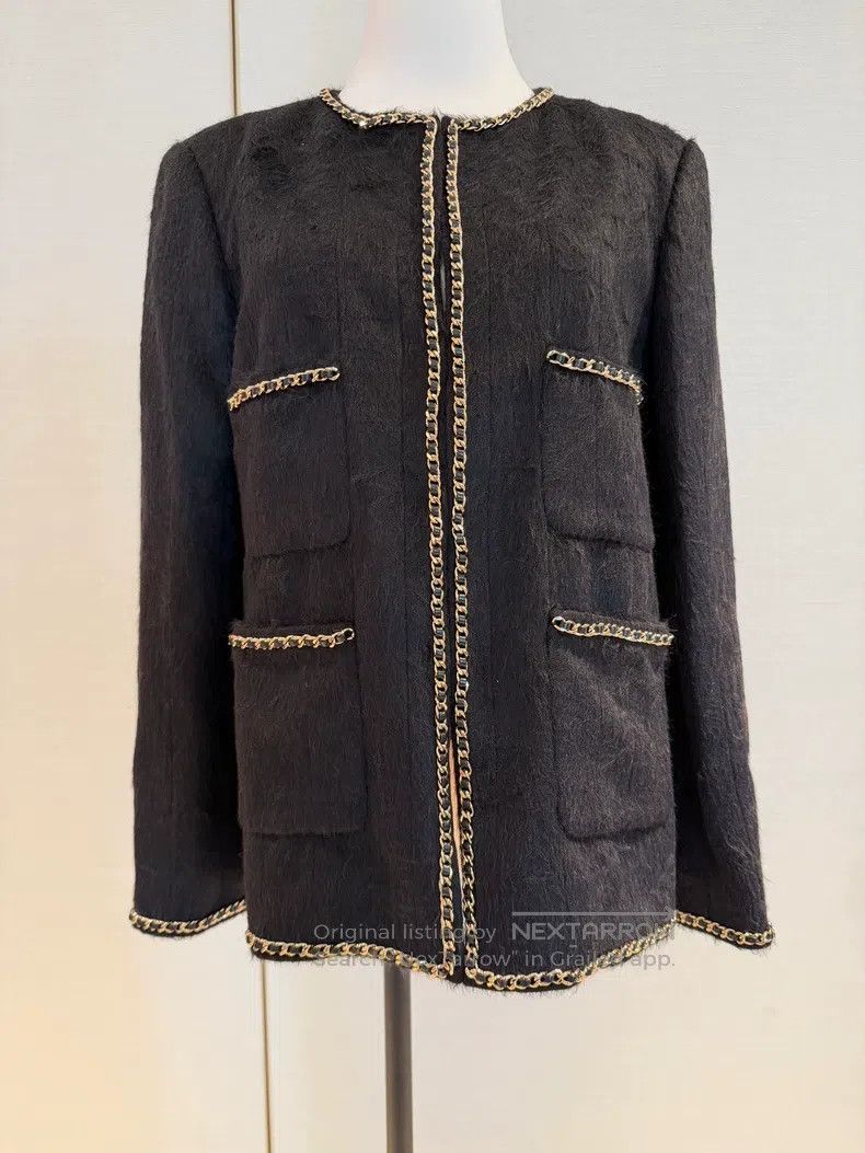 Other Chanel Horse hair black gold chain jacket Size XS / US 0-2 / IT 36-38 - 1 Thumbnail