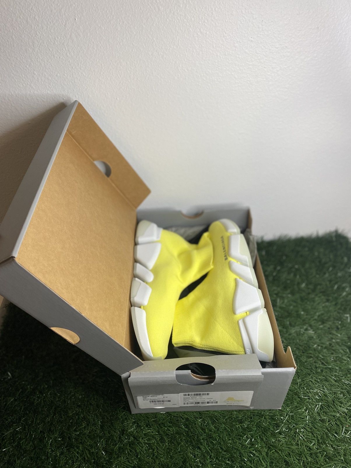 Balenciaga W Balenciaga Speed 2.0 ‘ Yellow ‘| Size 37 EU | NEW Size US 7 / IT 37 - 11 Thumbnail