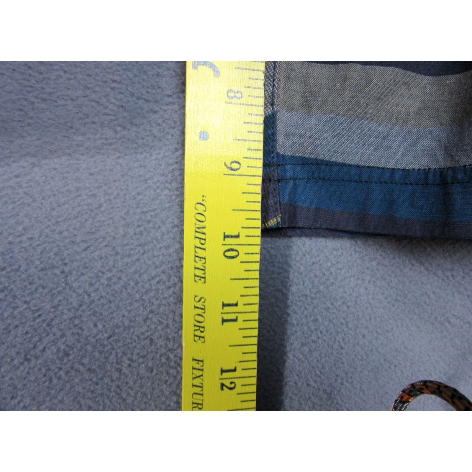 Lululemon Lululemon Shorts Mens 28 Multicolor Striped Casual Activewear Pockets Zip Fly Size US 28 / EU 44 - 5 Thumbnail