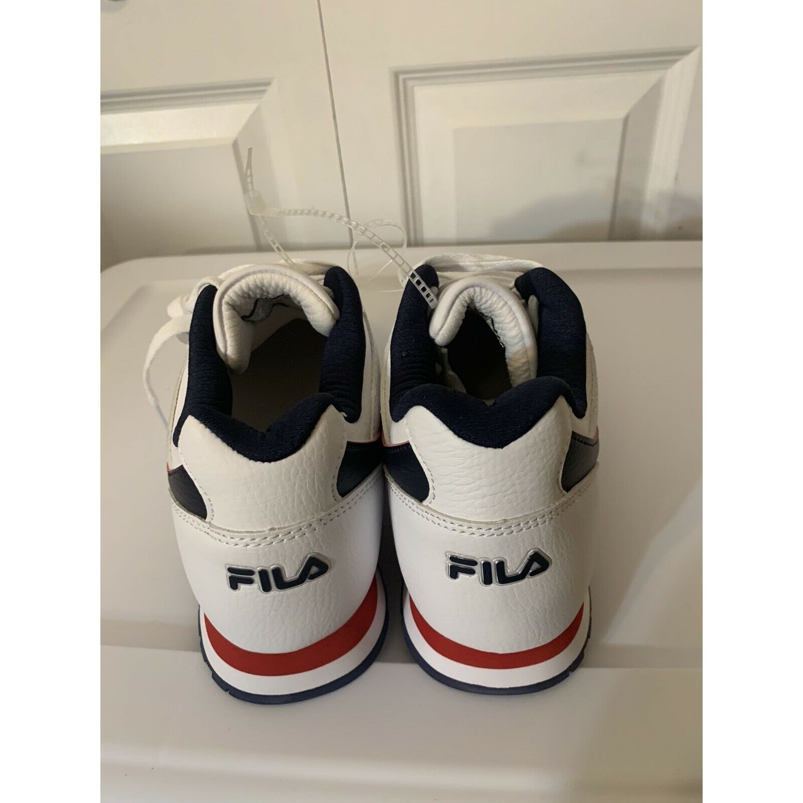 Fila Fila Men's Sz 8 A-Low White Red White Blue Sneakers Shoes Size US 8 / EU 41 - 10 Thumbnail