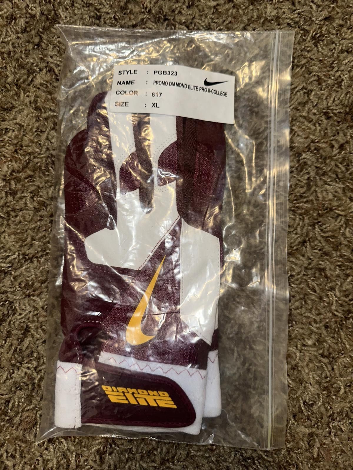Nike Nike Adult Promo Diamond Elite Pro II Batting Gloves Sample Size ONE SIZE - 12 Thumbnail