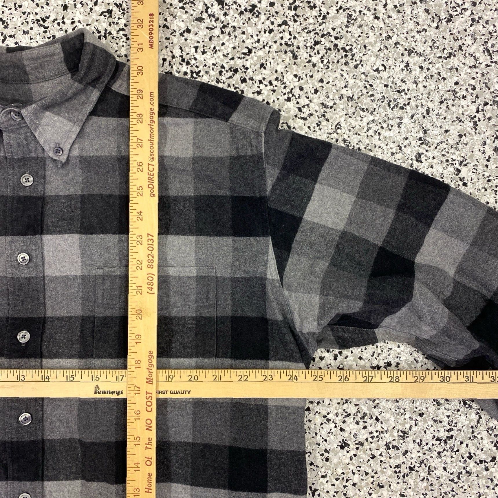 Eddie Bauer VINTAGE Eddie Bauer Long Sleeve Heavy Flannel Shirts Mens XL Grey Black 90s Button-Up Mens Mens XL Black Cotton Flannel 90s Size US XL / EU 56 / 4 - 3 Thumbnail