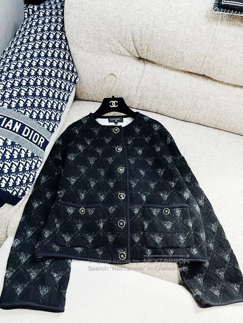 Chanel Chanel 21B autumn and winter black and gray long-sleeved s Size S / US 4 / IT 40 - 4 Thumbnail