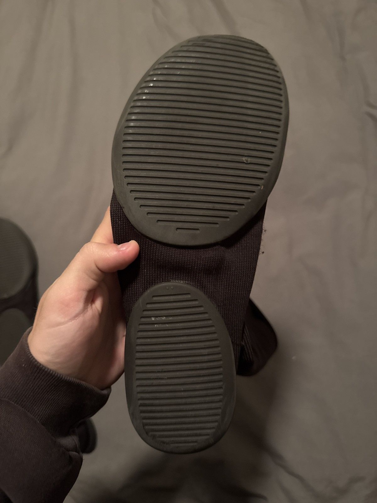 Kanye West × Yeezy Yeezy pods 2 Size US 10.5 / EU 43-44 - 4 Thumbnail