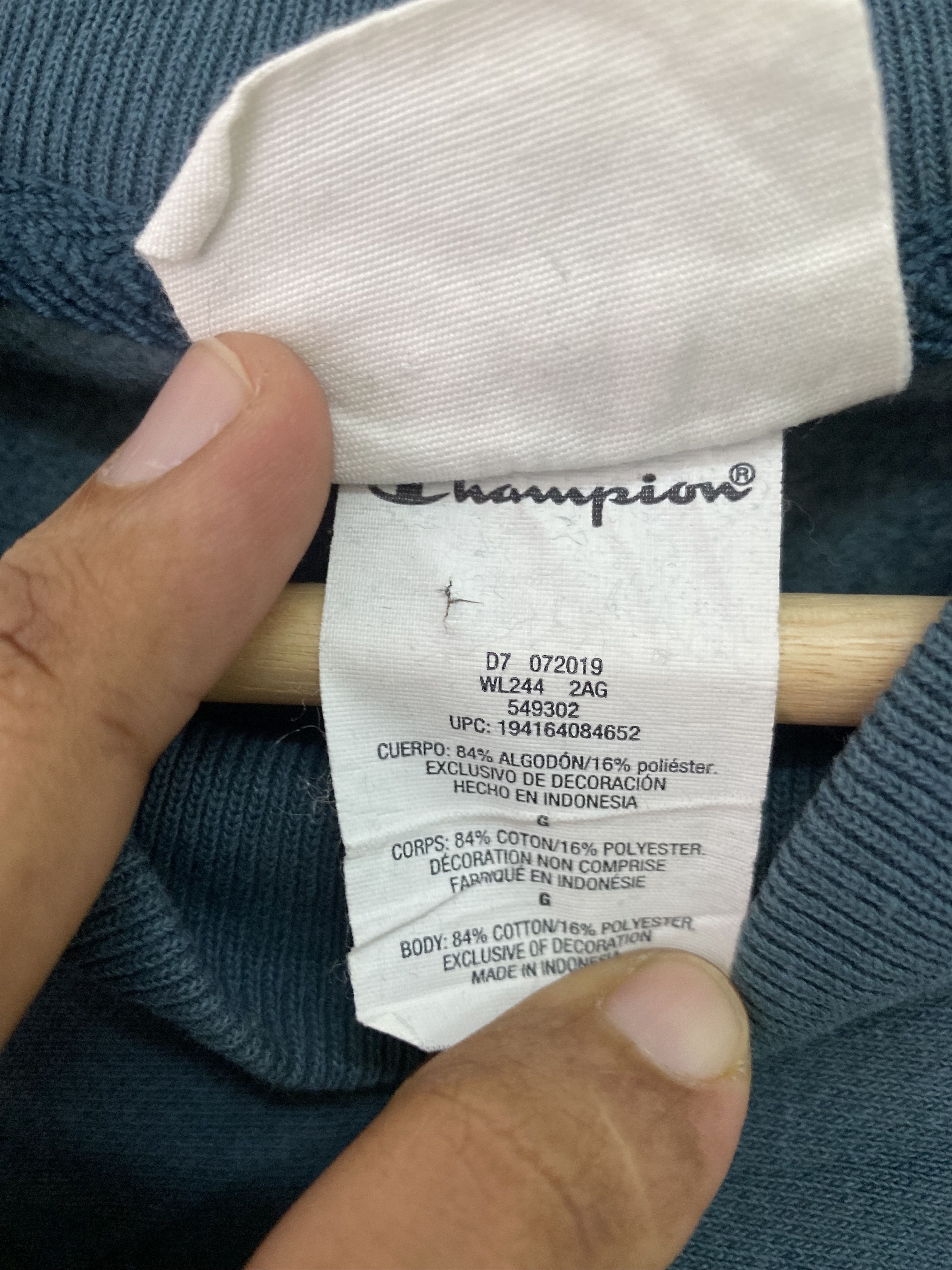 Champion × Vintage Vintage Croptop Champion Sweatshirt Reverse Wave L Size Size L / US 10 / IT 46 - 7 Thumbnail