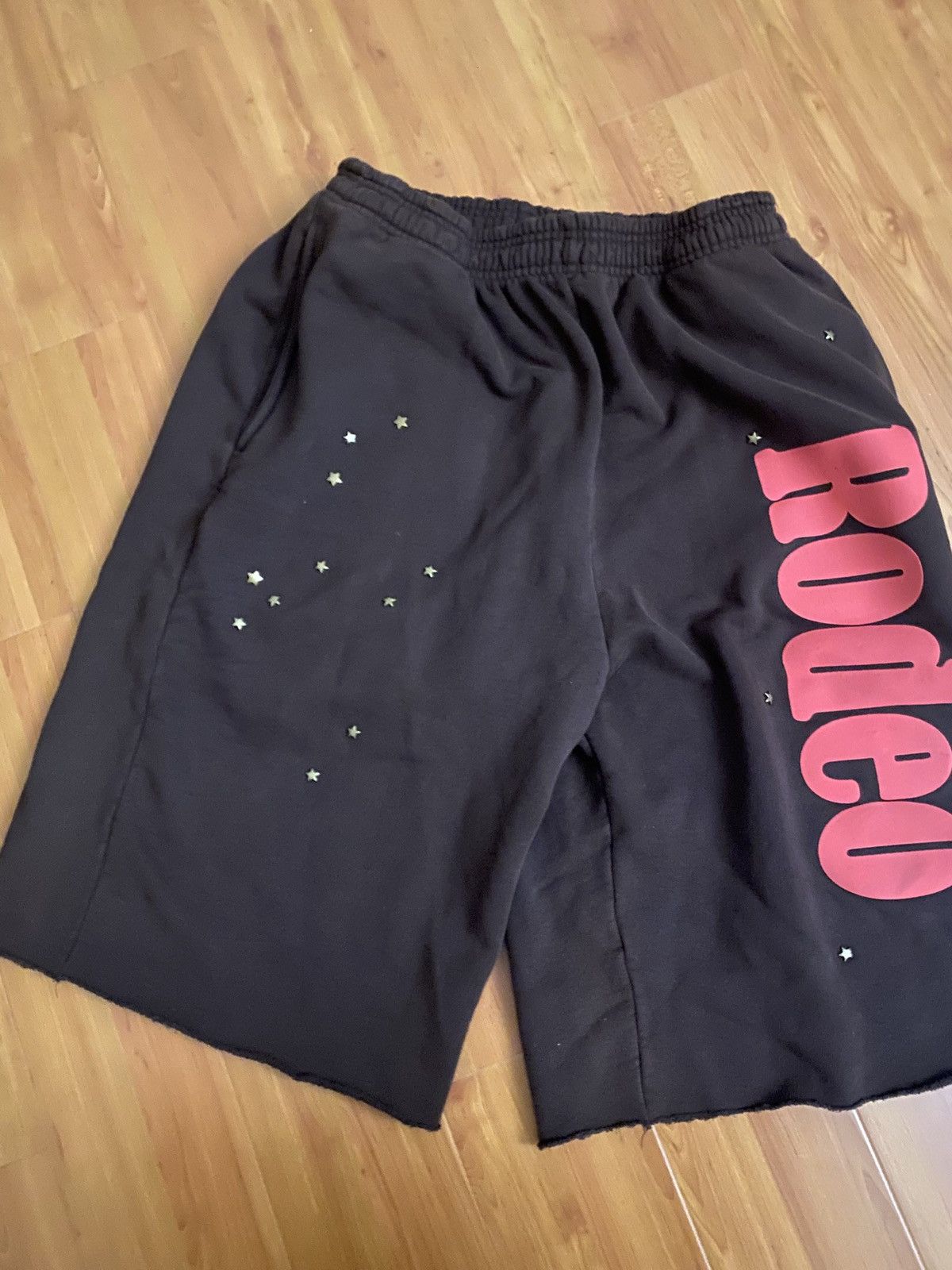 Sp5der × Travis Scott Travis Scott Days Before Rodeo Sp5der Sweatshorts Size US 32 / EU 48 - 1 Thumbnail