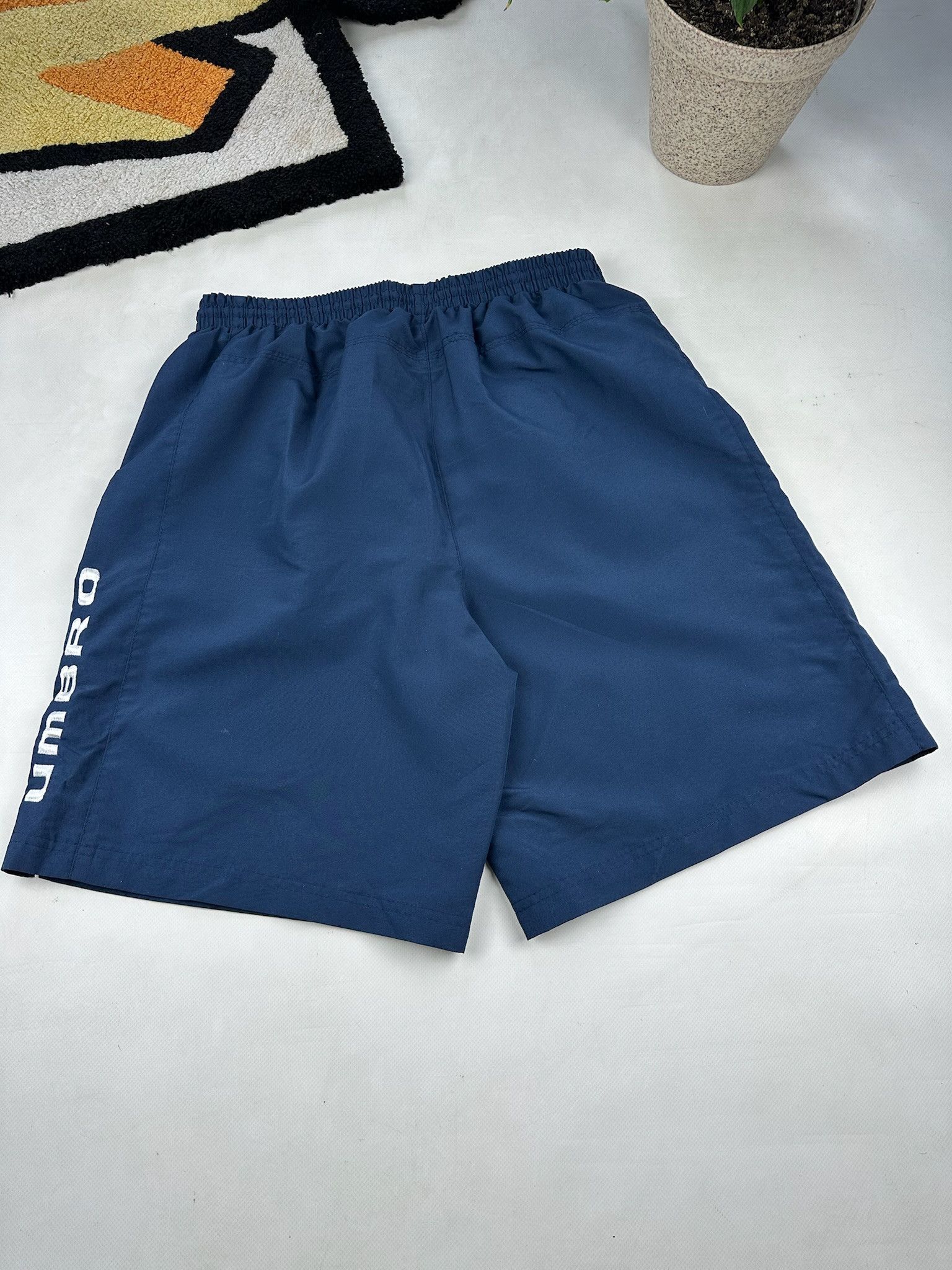 Umbro × Vintage 2000s Umbro Shorts Nylon Vintage Size US 34 / EU 50 - 4 Thumbnail