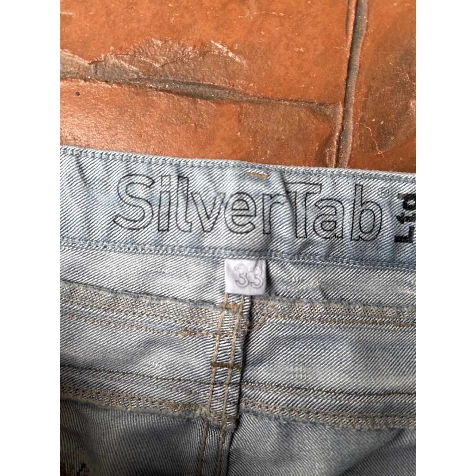 Levi's VINTAGE Levi's Silvertab Bootcut Jeans Mens 33x30 Blue Denim 90s Grunge Logo Pocket Distressed Size US 33 - 2 Thumbnail