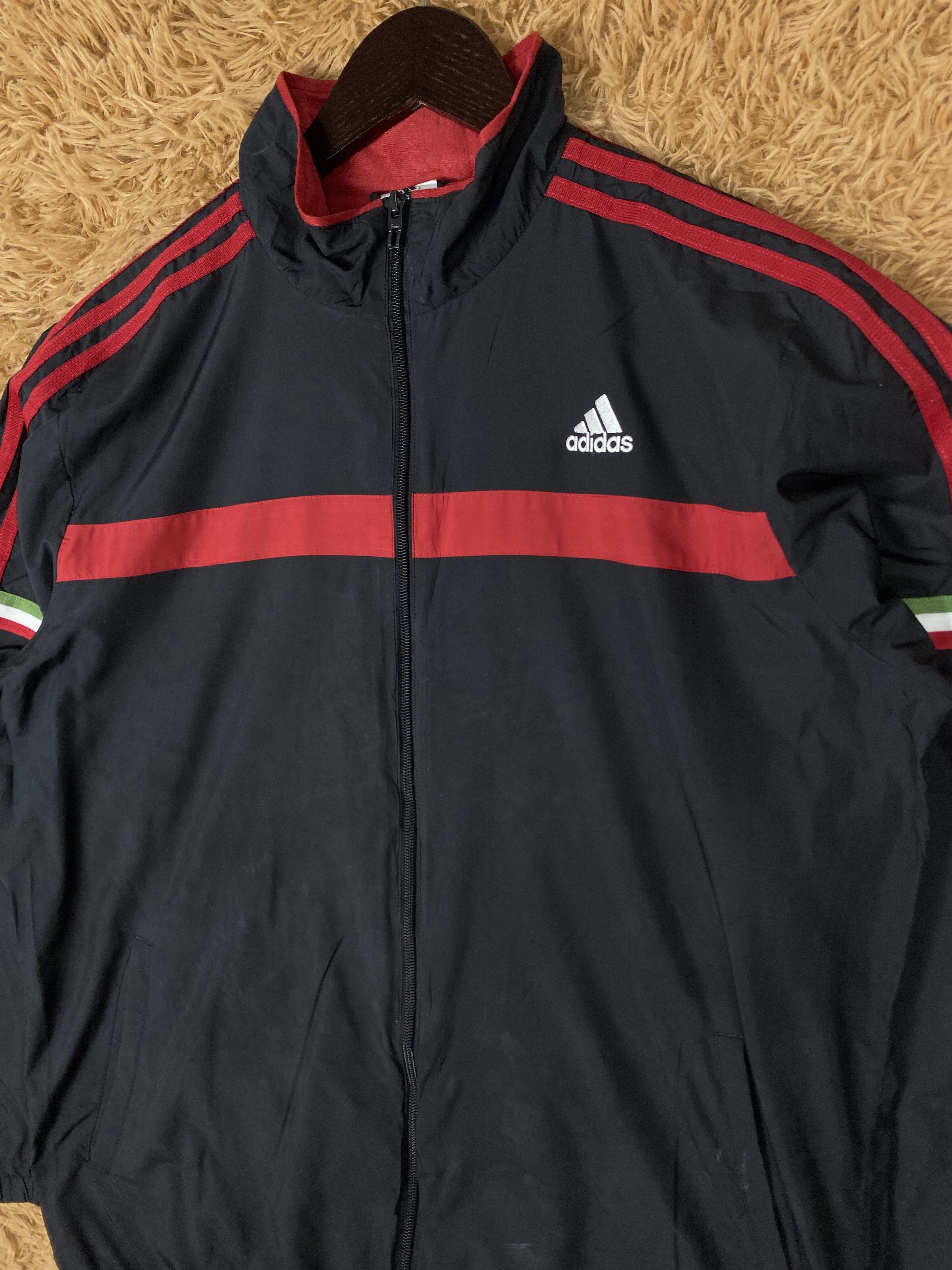 Adidas Vintage Adidas 3 Stripe Big Logo Windbreaker Jacket PS0348 Size US S / EU 44-46 / 1 - 3 Thumbnail