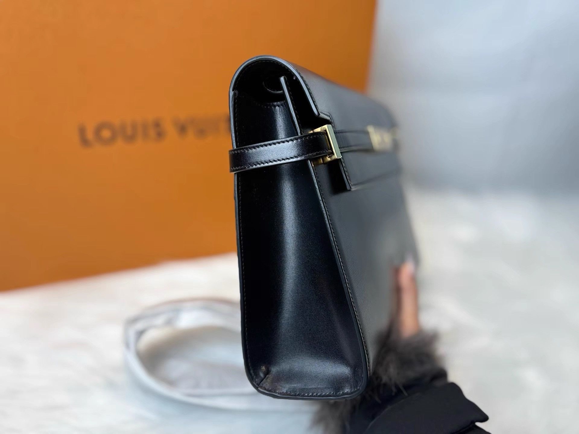 Saint Laurent Paris YSL Manhattan Leather Crossbody & Shoulder Bag K36 Size ONE SIZE - 4 Thumbnail