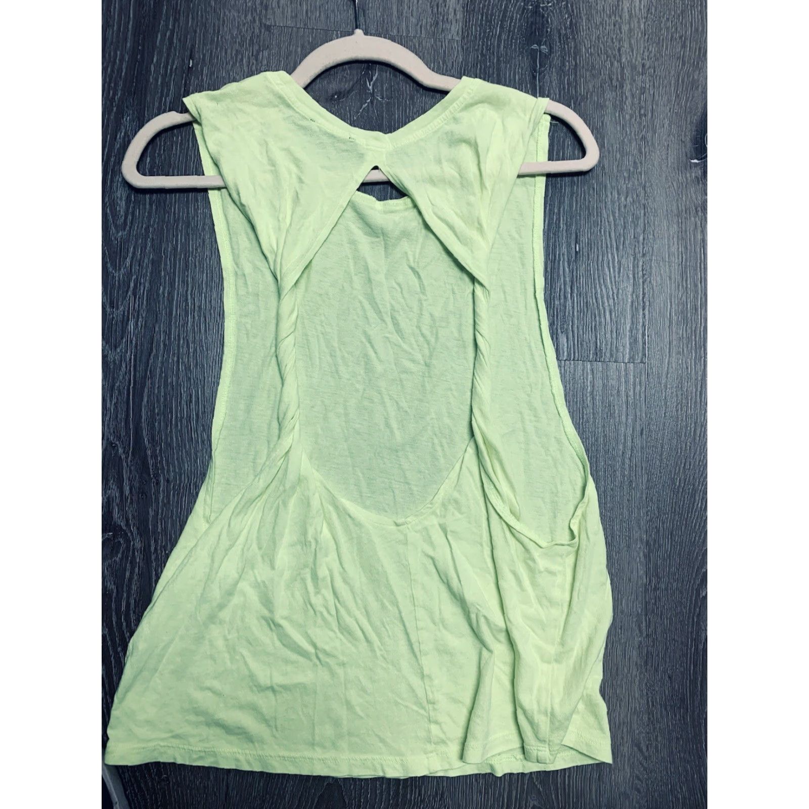 Forever 21 Forever 21 Tank Womens Size L Neon Yellow Sleeveless Open Back Top Crew Neck Casual Solid Color Size L / US 10 / IT 46 - 3 Thumbnail