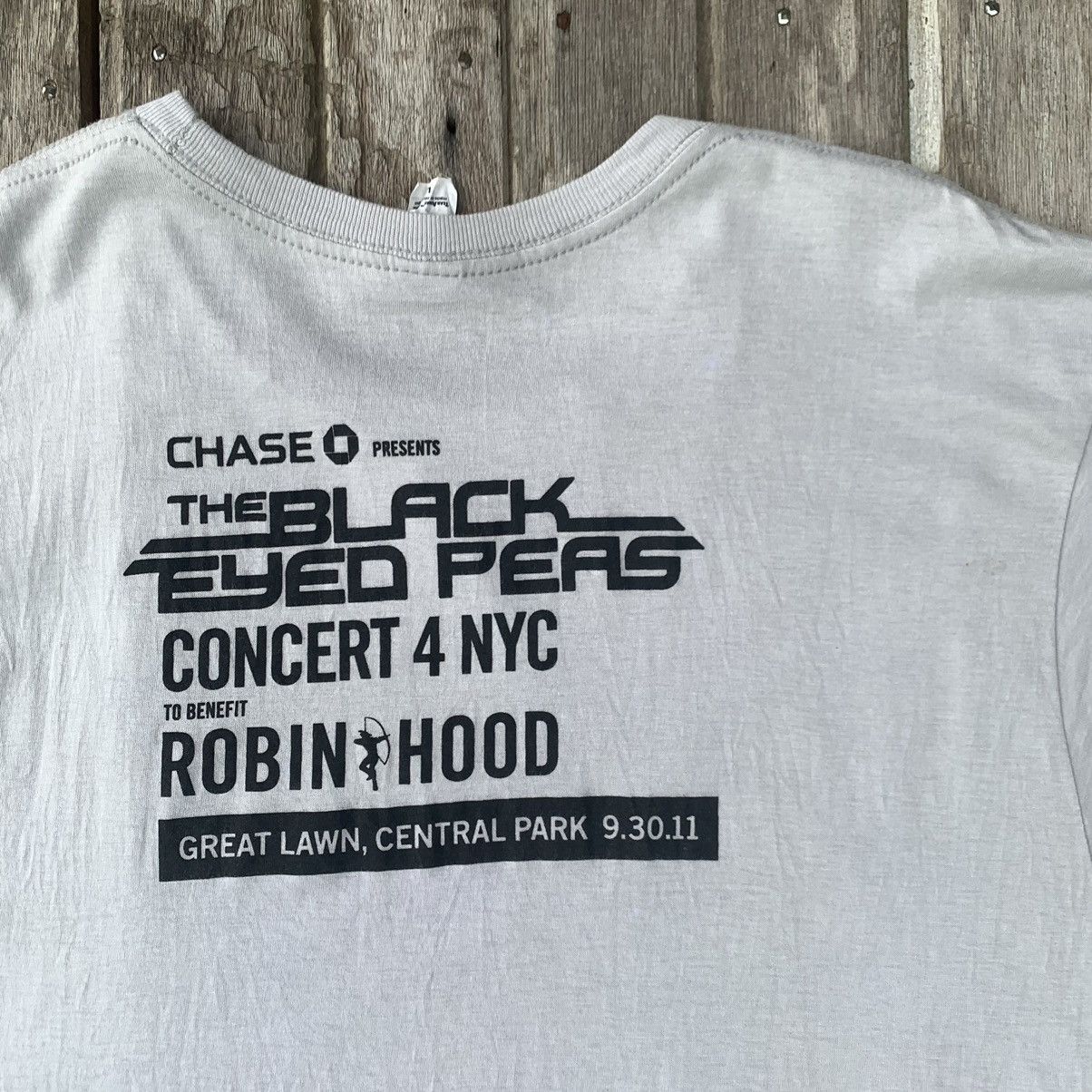 Band Tees Thrashed the black eyed peas band tee Size US L / EU 52-54 / 3 - 4 Thumbnail