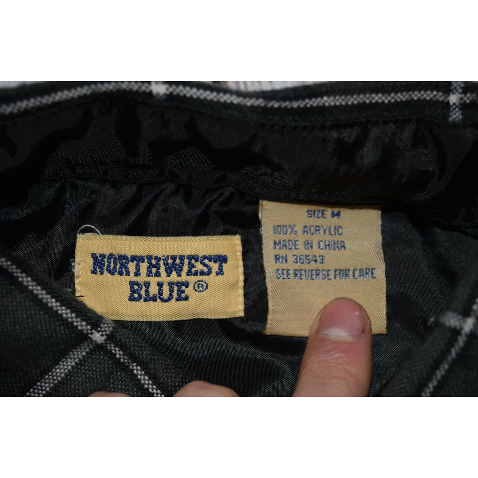 Vintage VINTAGE Northwest Blue Acrylic Shirt Mens M Long Sleeve Green Plaid Button-Up Casual Size US M / EU 48-50 / 2 - 6 Thumbnail