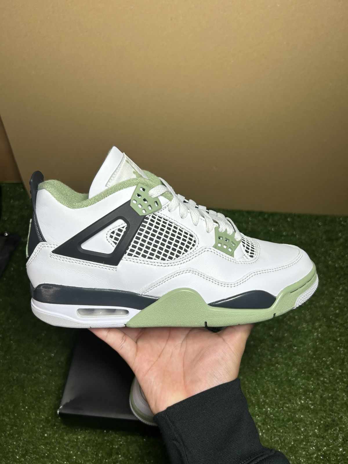 Jordan Brand Jordan 4 Seafoam Size US 10 / IT 40 - 6 Thumbnail