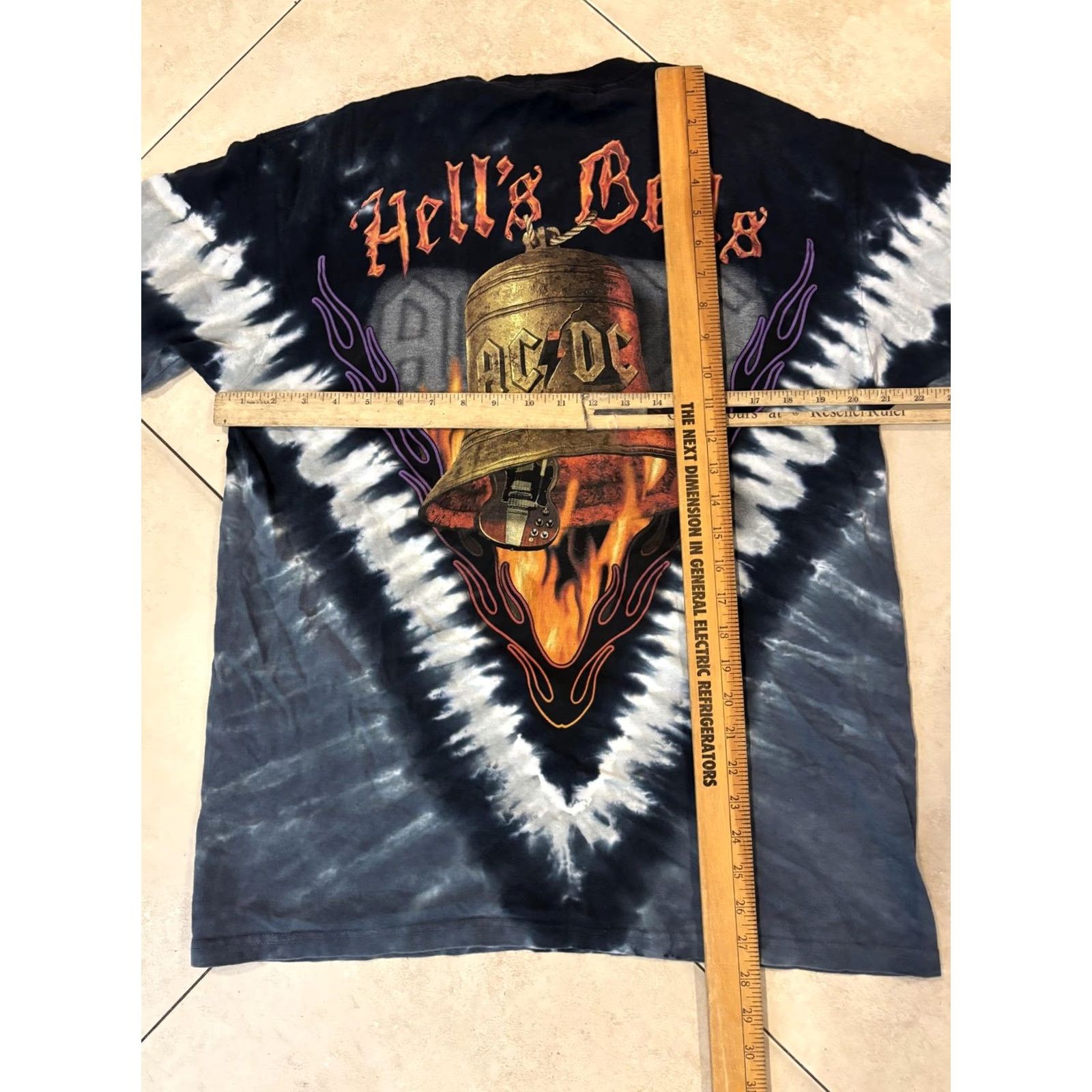 Liquid Blue Liquid Blue AC/DC Hell's Bells Shirt Mens L Tie Dye Flames Graphic Tee Rock Size US L / EU 52-54 / 3 - 5 Thumbnail