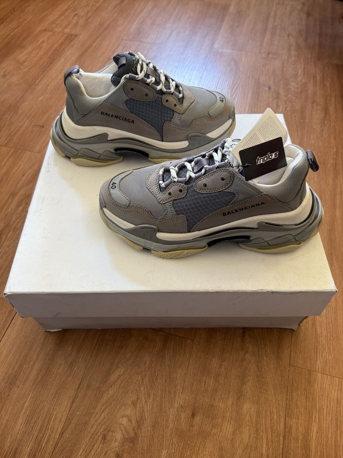 Balenciaga Balenciaga Triple S Grey Size US 7 / EU 40 - 1 Thumbnail
