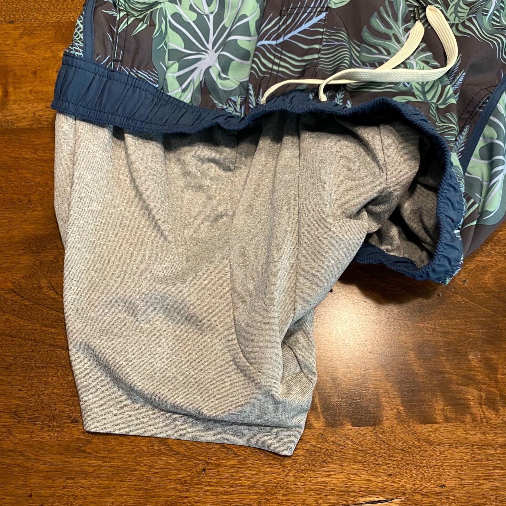 Nike Nike Fair Harbor Shorts Mens 8" Inseam Blue Floral Lined Drawstring Casual Size US 31 - 5 Thumbnail