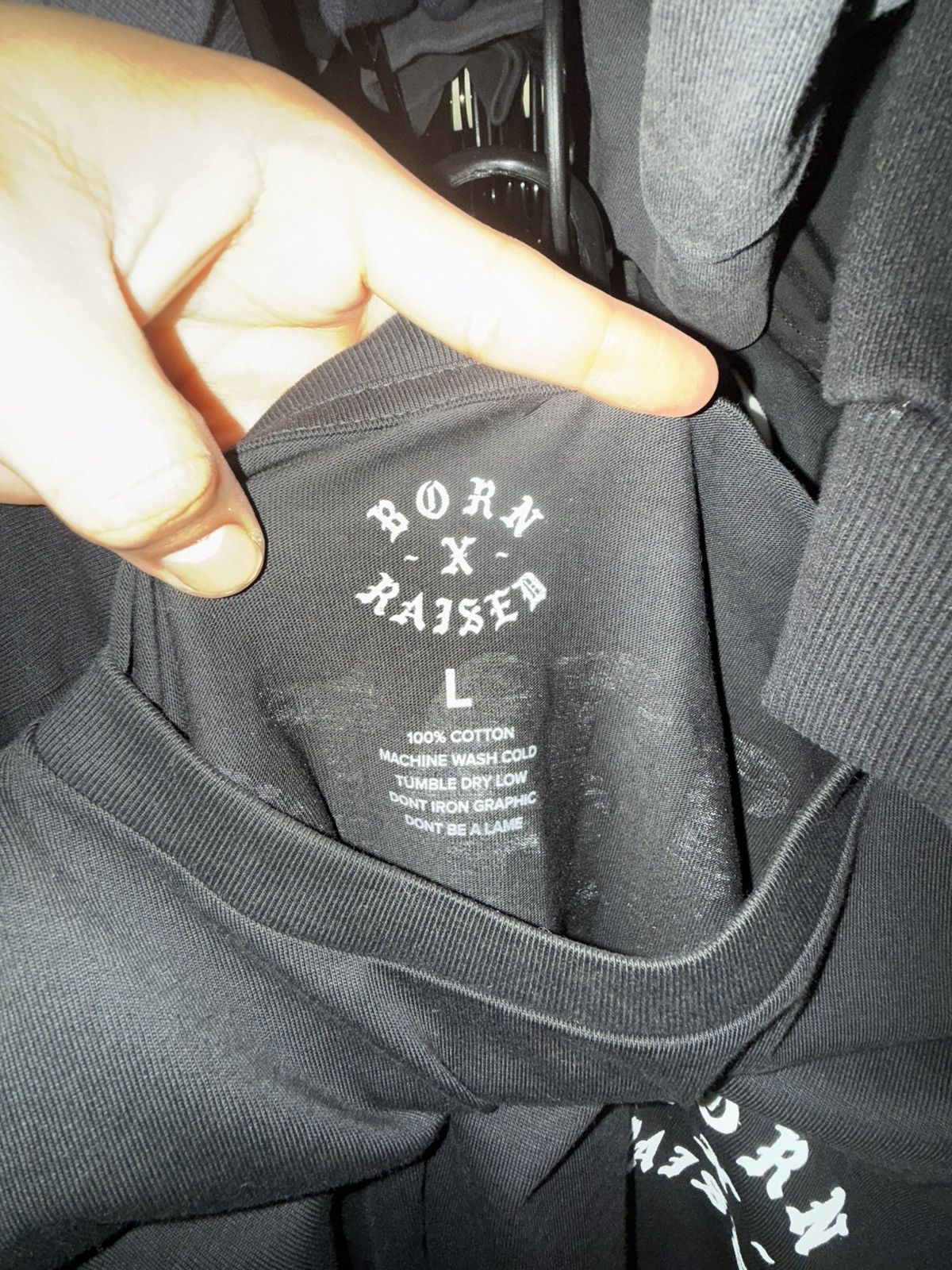 Born X Raised Born x Raised Ch***ga Tu Madre Tee Size US L / EU 52-54 / 3 - 3 Thumbnail