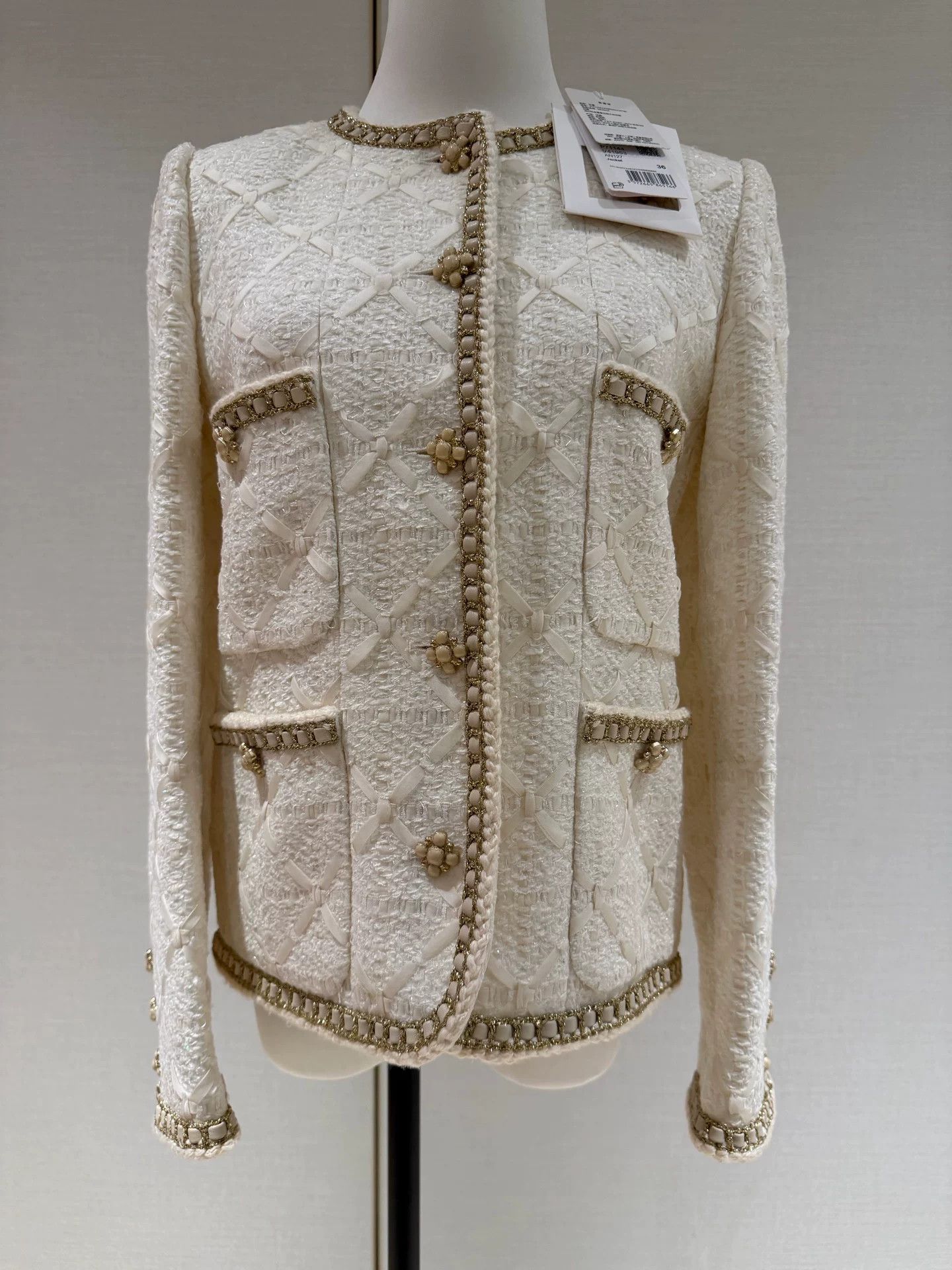 Chanel Chanel Haute Couture Castle Jacket Size 36 Size US S / EU 44-46 / 1 - 1 Thumbnail