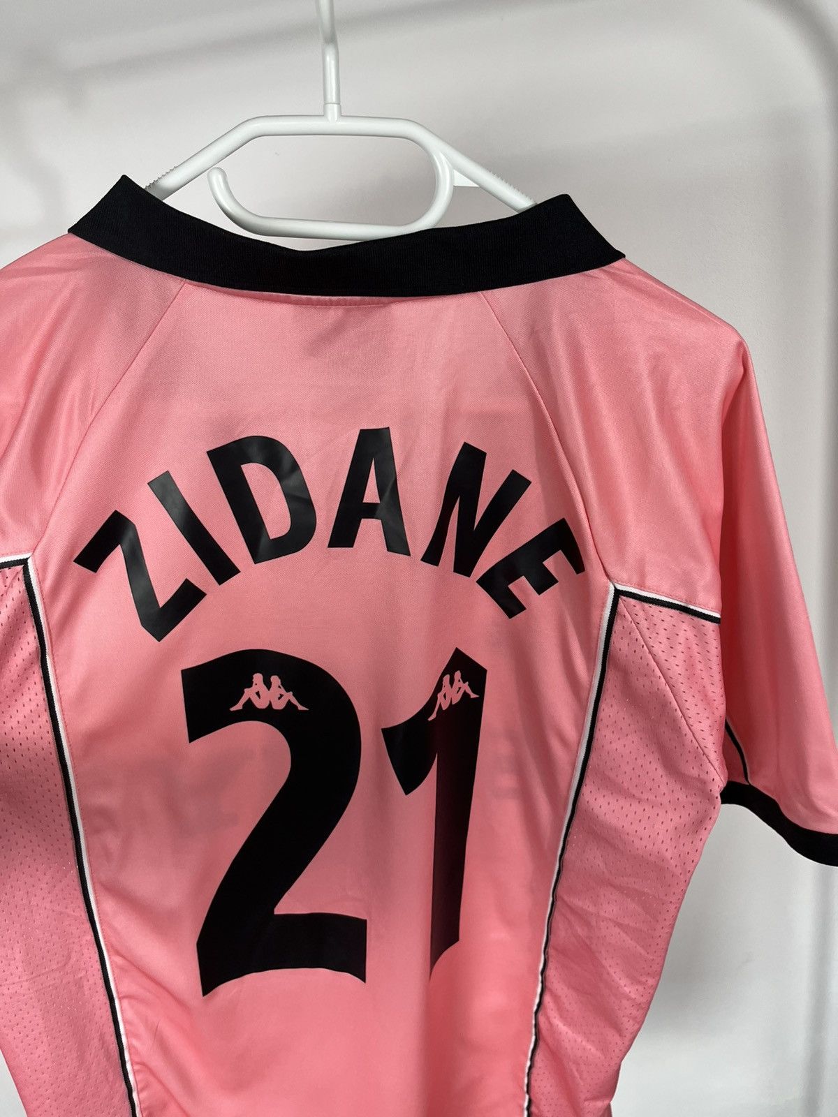Vintage Juventus Pink Kappa Jersey Zidane 21 Sony MiniDisc S
