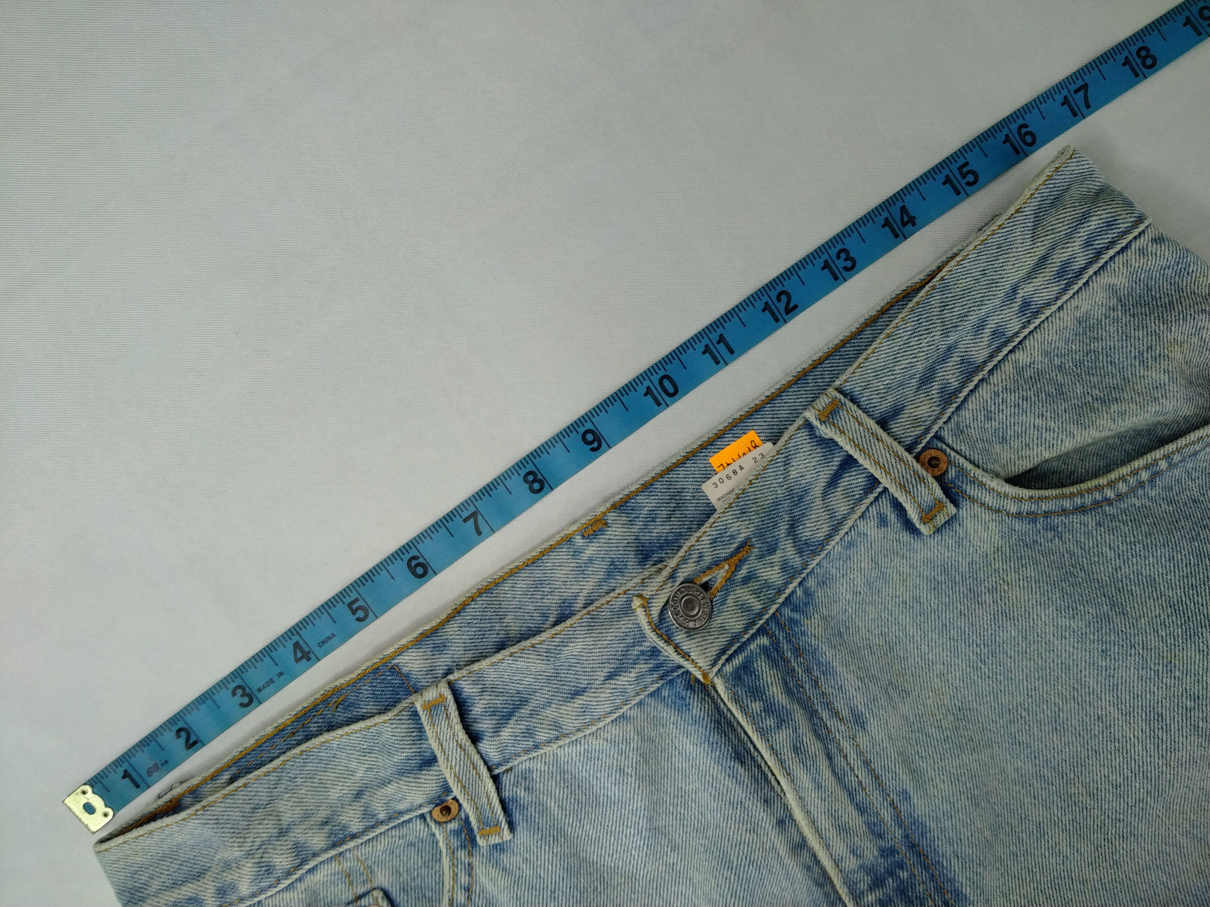 Levi's Light Wash Vintage Levi's 512 Slim 33x31 Denim -JN1018 Size US 33 - 5 Thumbnail