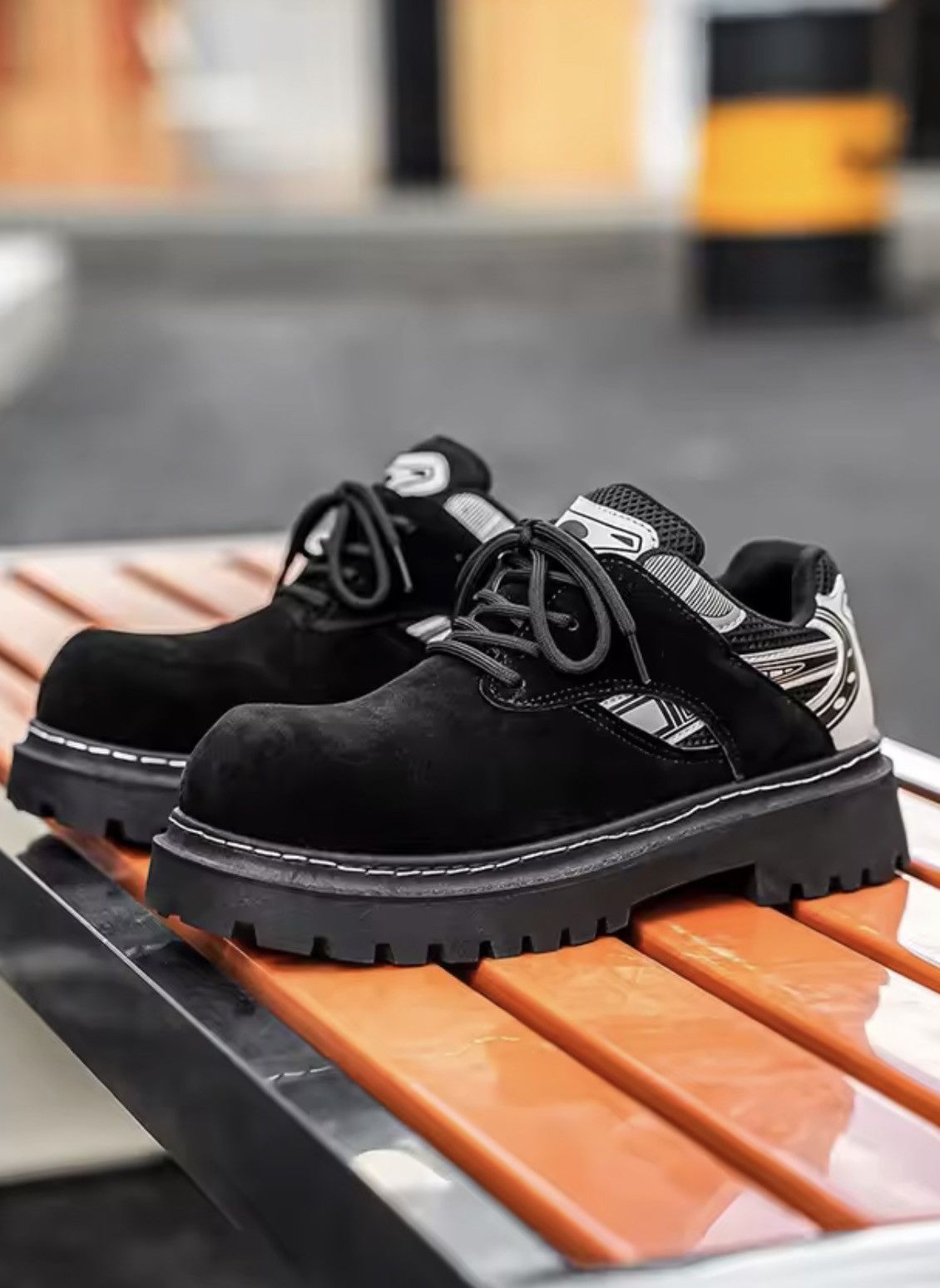 Japanese Brand Chunky Lug-Sole Low-Top Sneakers - PU Leather Size US 9.5 / EU 42-43 - 4 Thumbnail