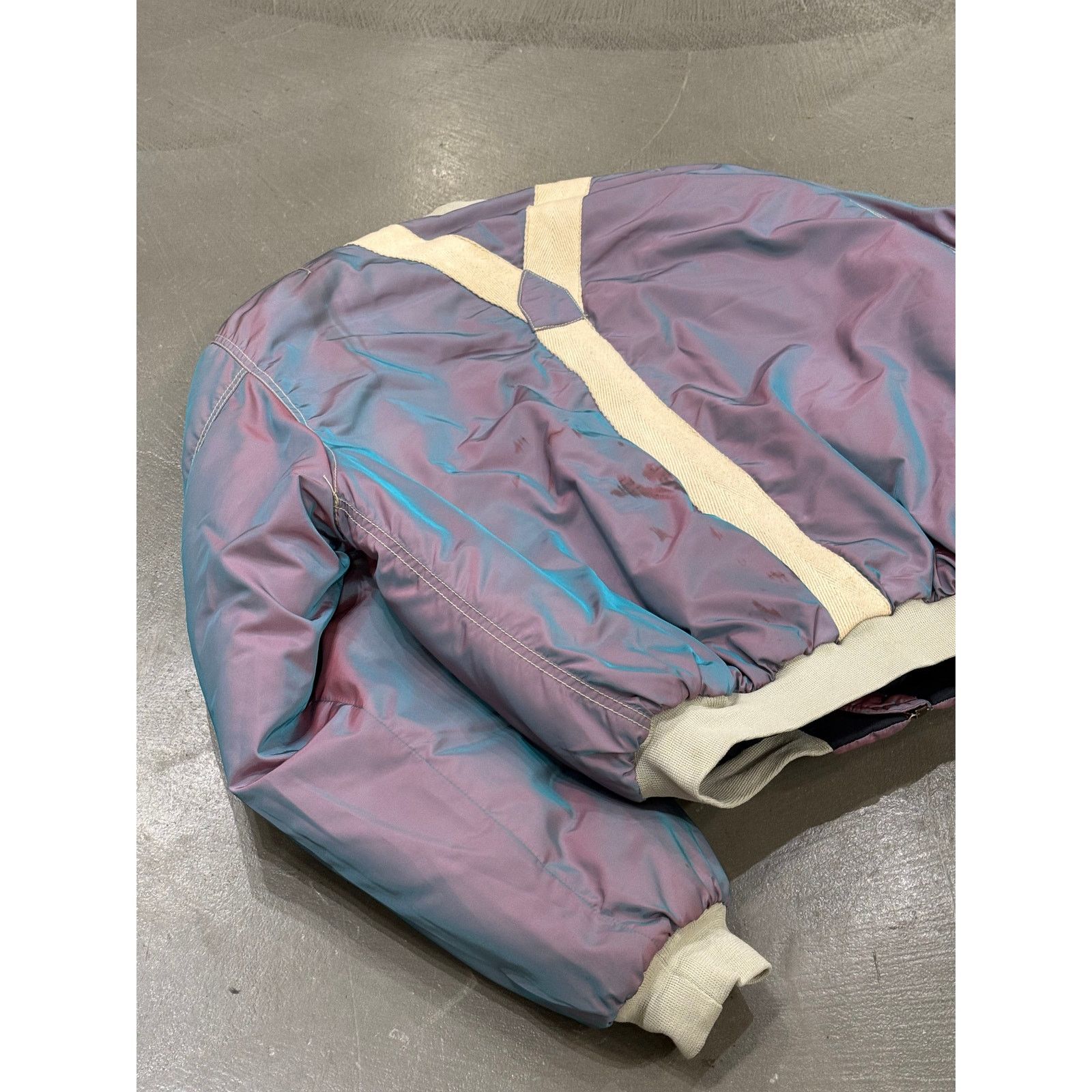 Giorgio Armani A/W1993 Emporio Armani iridescent oversized bomber jacket Size US M / EU 48-50 / 2 - 7 Thumbnail