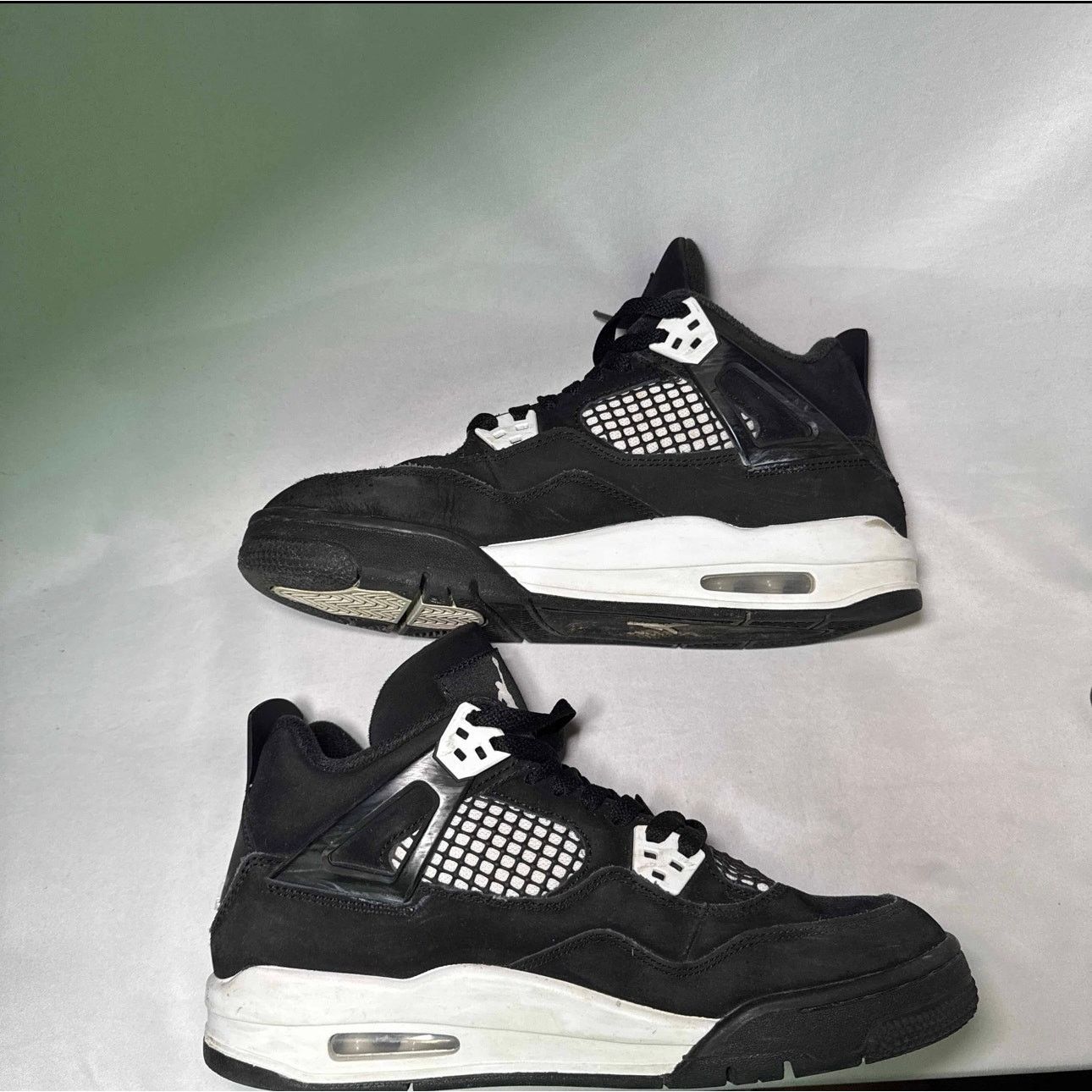 Jordan Brand × Nike Size 7 Nike Air Jordan 4 Retro GS White Thunder Men's Shoes Size US 7 / EU 40 - 3 Thumbnail