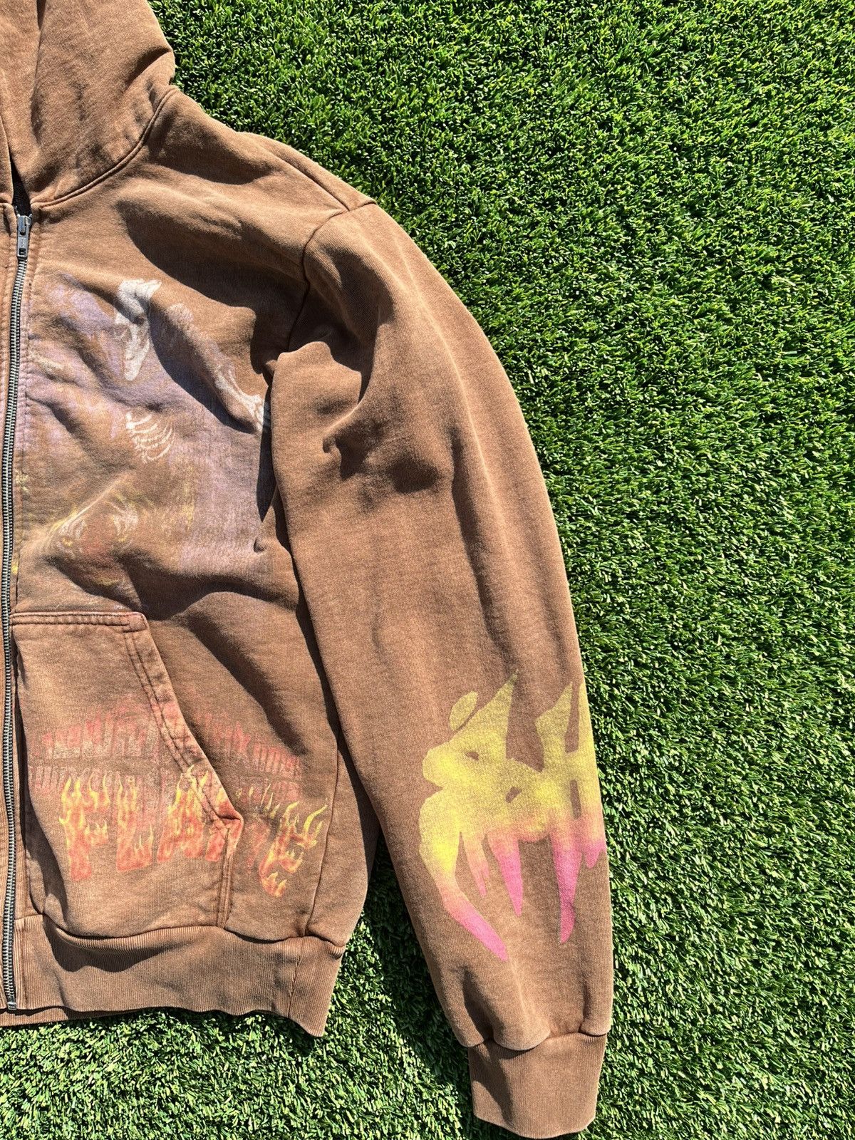 Travis Scott Travis Scott Utopia Tour Zip-up Hoodie Merch Size US M / EU 48-50 / 2 - 3 Thumbnail