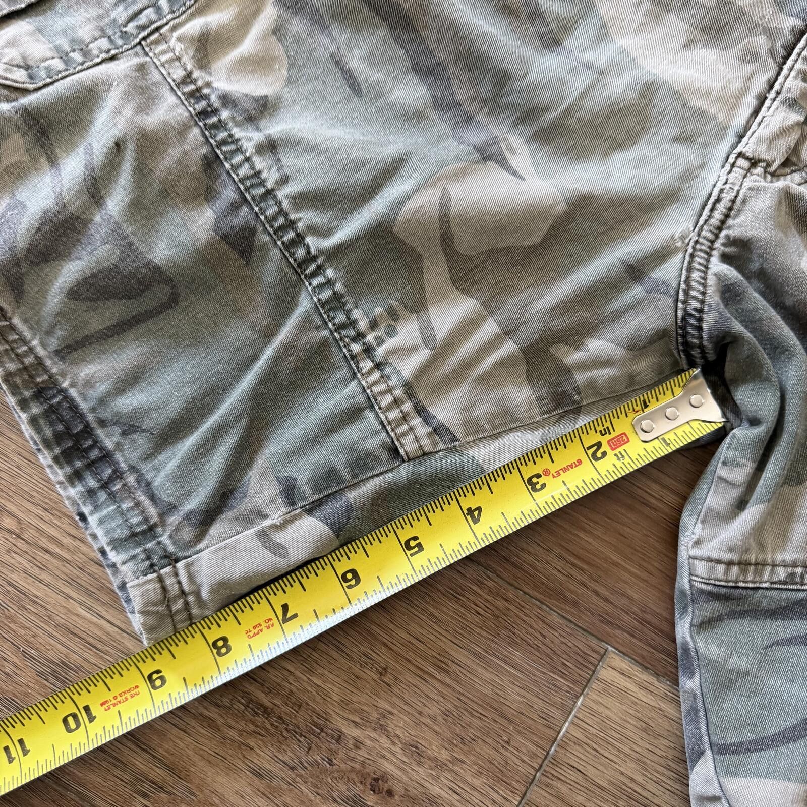 Wrangler Vintage Y2K Wrangler Relaxed Fit Camo Cargo Shorts Grunge 38 Size US 38 / EU 54 - 7 Thumbnail