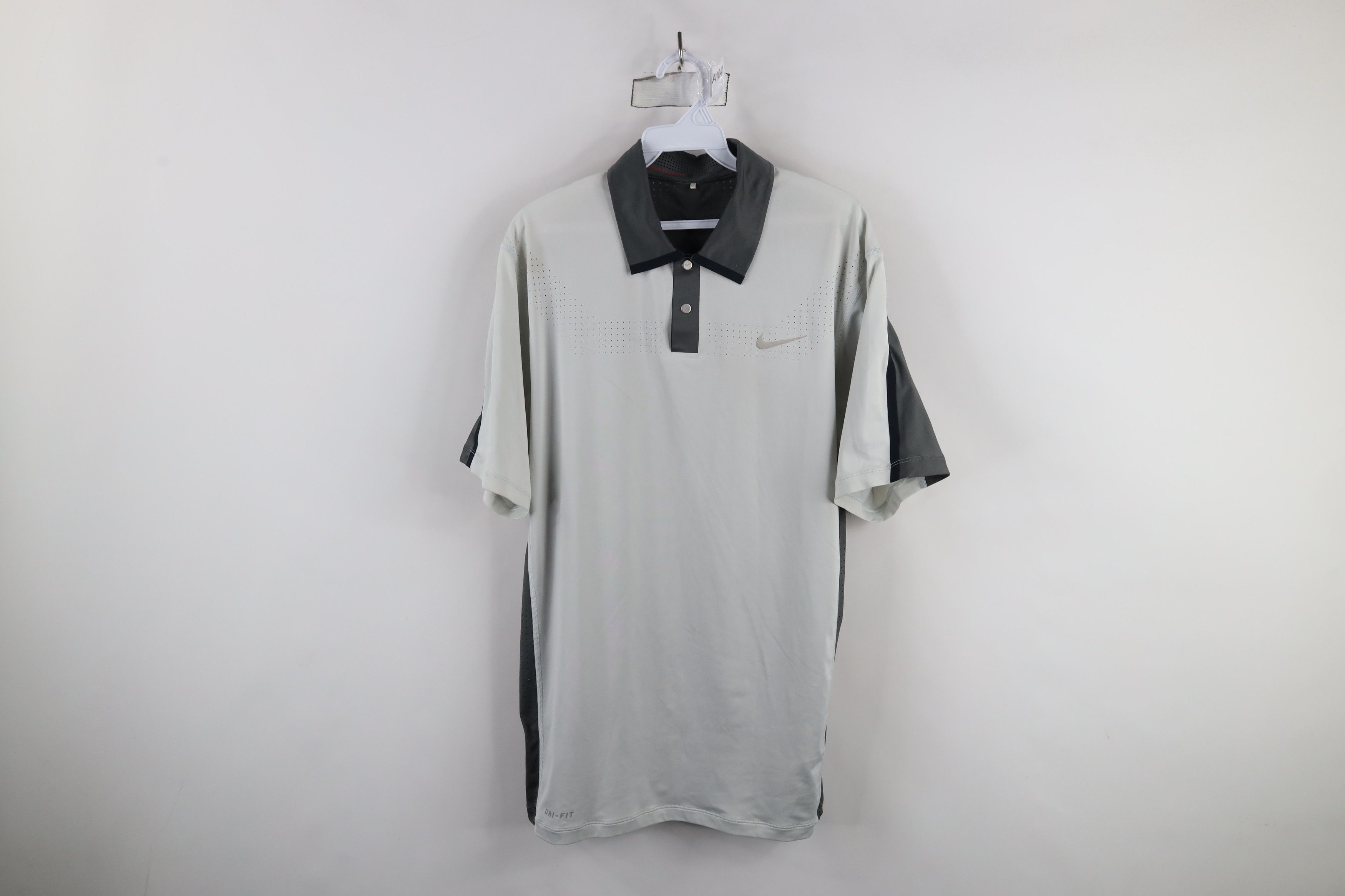 Nike × Vintage Nike Golf Tiger Woods Collection Collared Golfing Polo Shirt Size US S / EU 44-46 / 1 - 1 Thumbnail