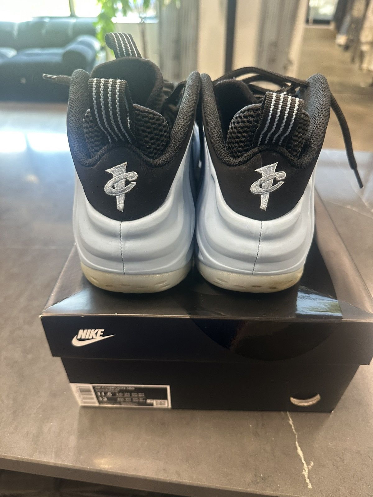 Nike Nike air foamposite one psychic blue Size US 11.5 / EU 44-45 - 3 Thumbnail