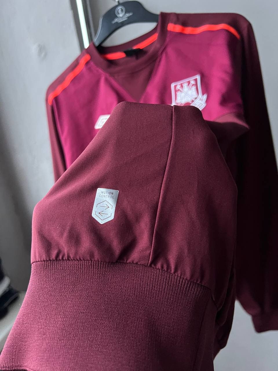 Umbro 2020/21 WEST HAM UNITED TRAINING SOCCER FOOTBALL JACKET SZ L Size US L / EU 52-54 / 3 - 8 Thumbnail
