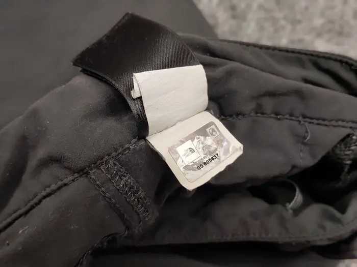 The North Face Vintage The North Face Cargo Track Hiking Zip Pants Y2K Size US 32 / EU 48 - 21 Thumbnail