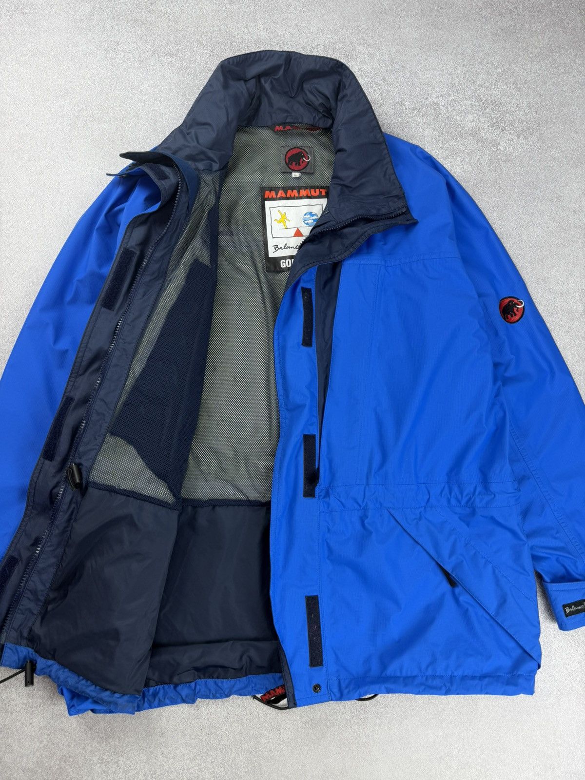 Mammut Vintage Mammut Gore-Tex Hiking Men’s Jacket Size L Size US L / EU 52-54 / 3 - 8 Thumbnail