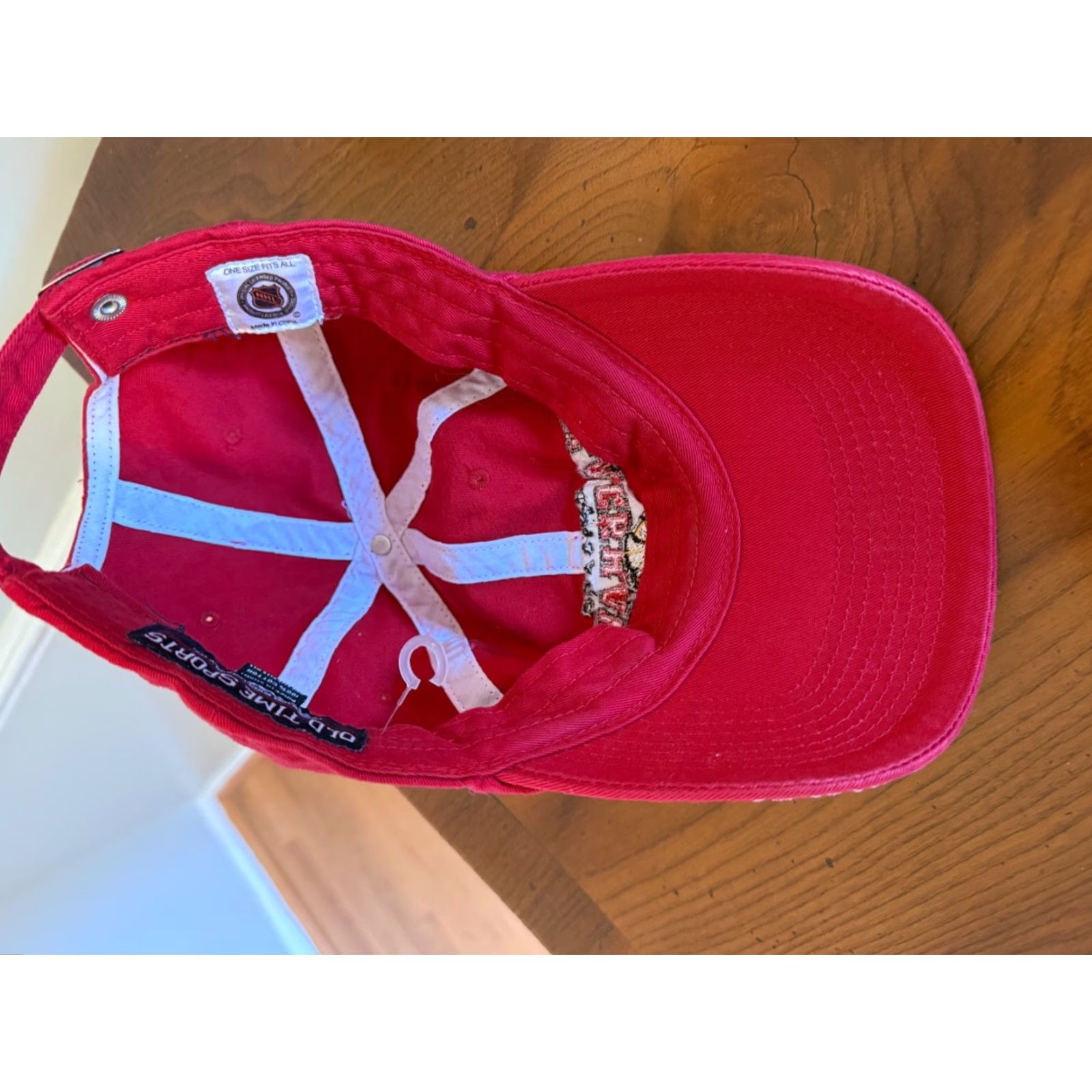Vintage Old Time Hockey Hat Chicago Blackhawks Red Strapback EUC - Men Adjustable Baseball Cap, Red, Vintage? Size ONE SIZE - 4 Thumbnail