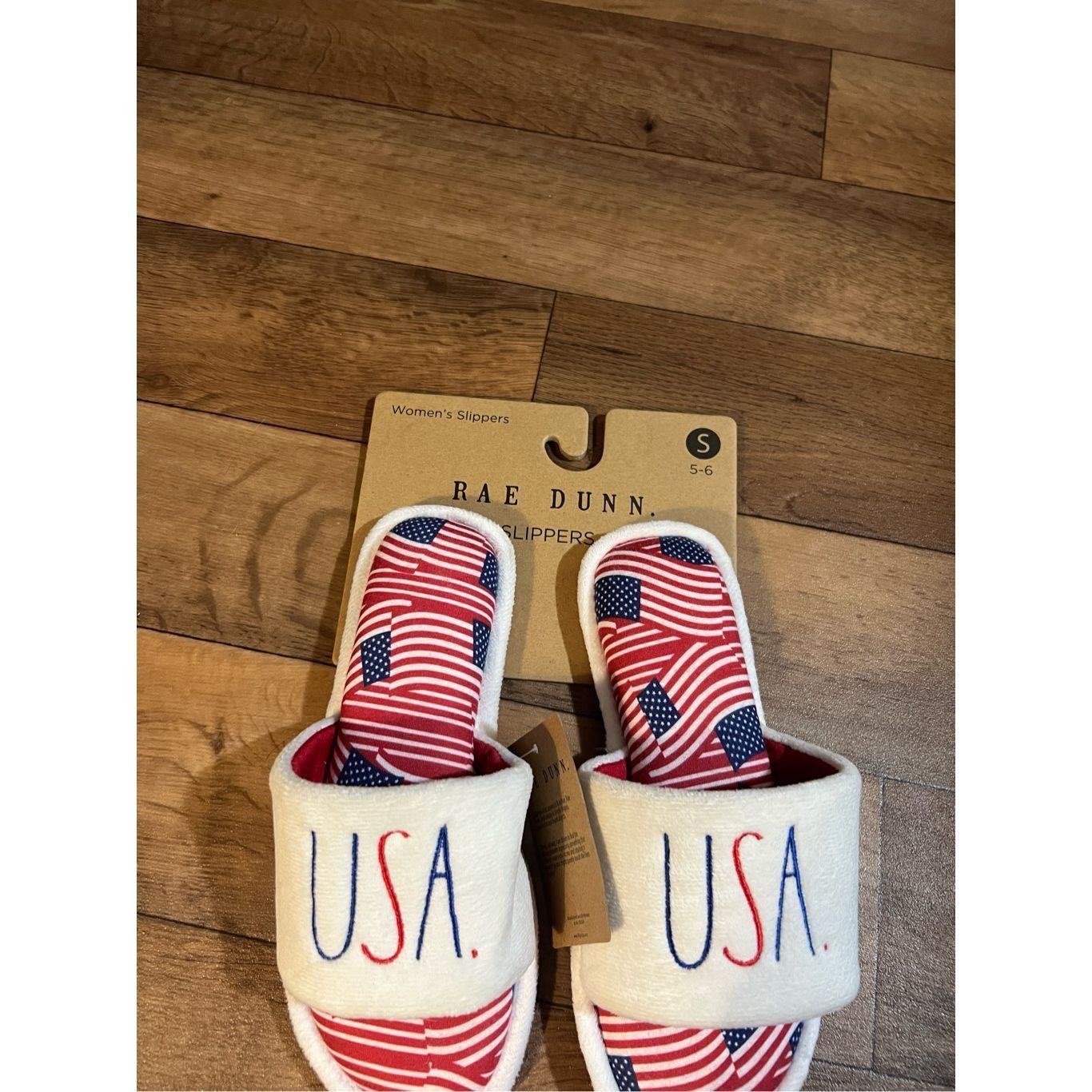 Other Rae Dunn USA Woman’s Slippers Size Small 5-6 NEW MSRP $38 Size US 5 / IT 35 - 4 Thumbnail
