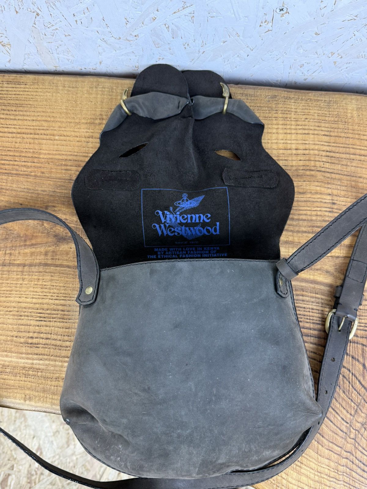 Vivienne Westwood Vivienne Westwood Tiger Head Leather Crossbody Bag Kenya Size ONE SIZE - 5 Thumbnail