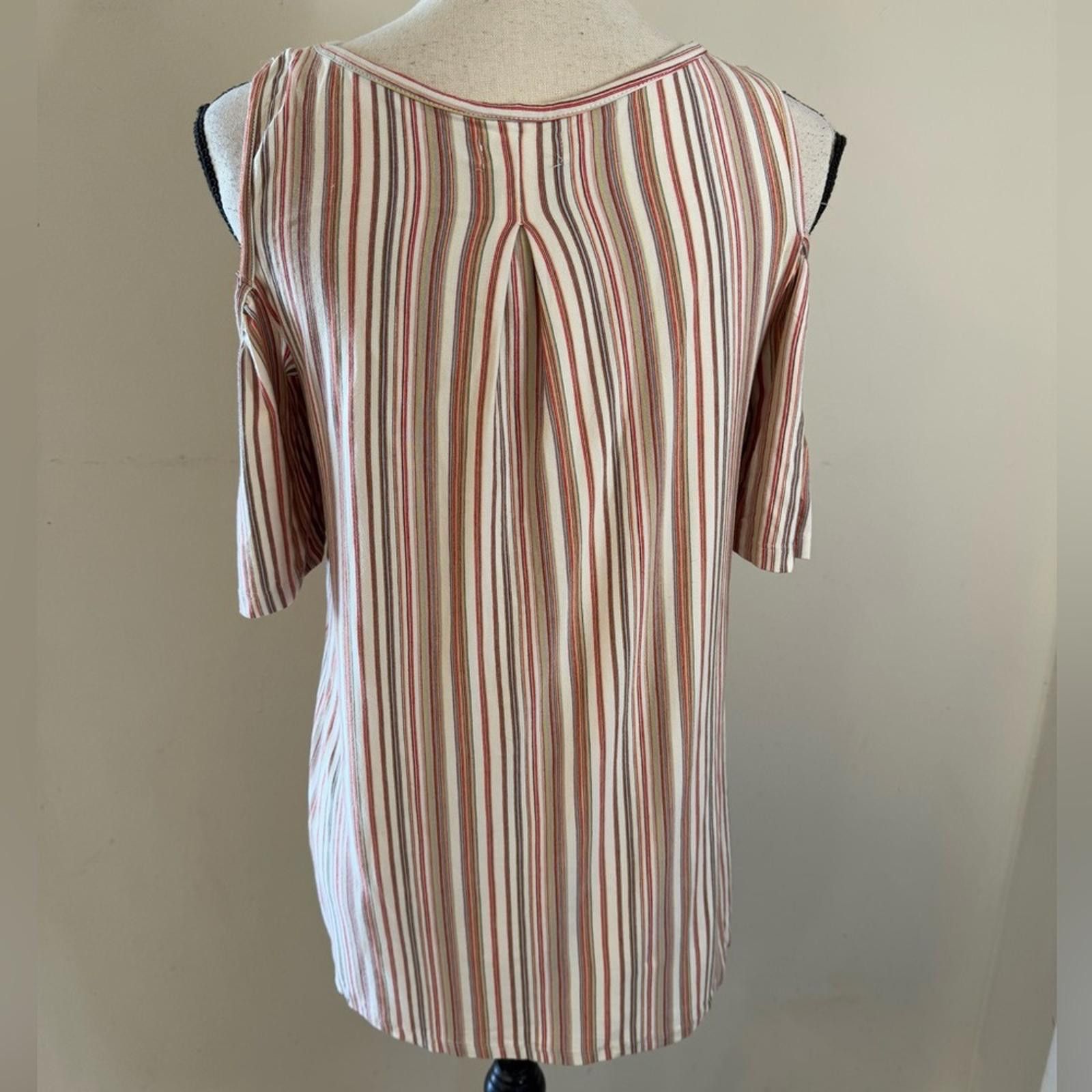 Other Max Studio cold shoulder neutral striped top SZ SM Size S / US 4 / IT 40 - 3 Thumbnail