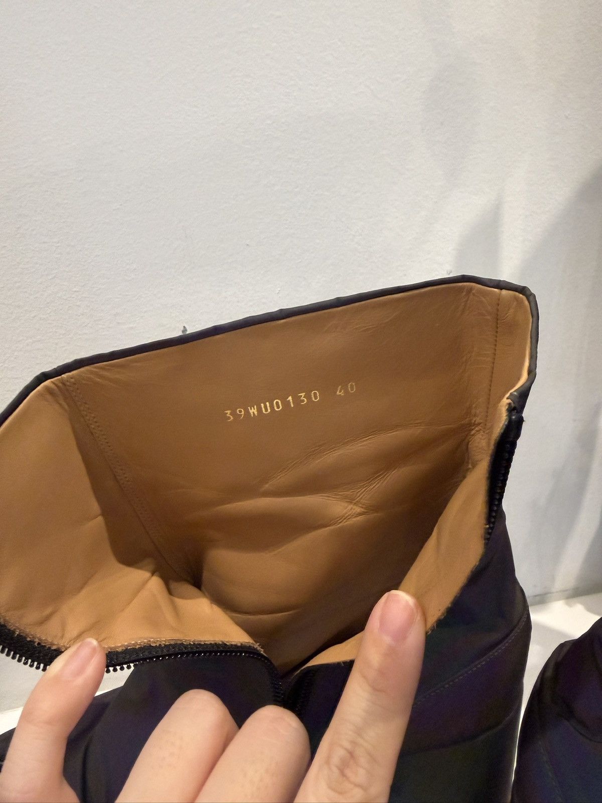 Maison Margiela Maison Margiela Holographic Tabi Size US 10 / IT 40 - 7 Thumbnail