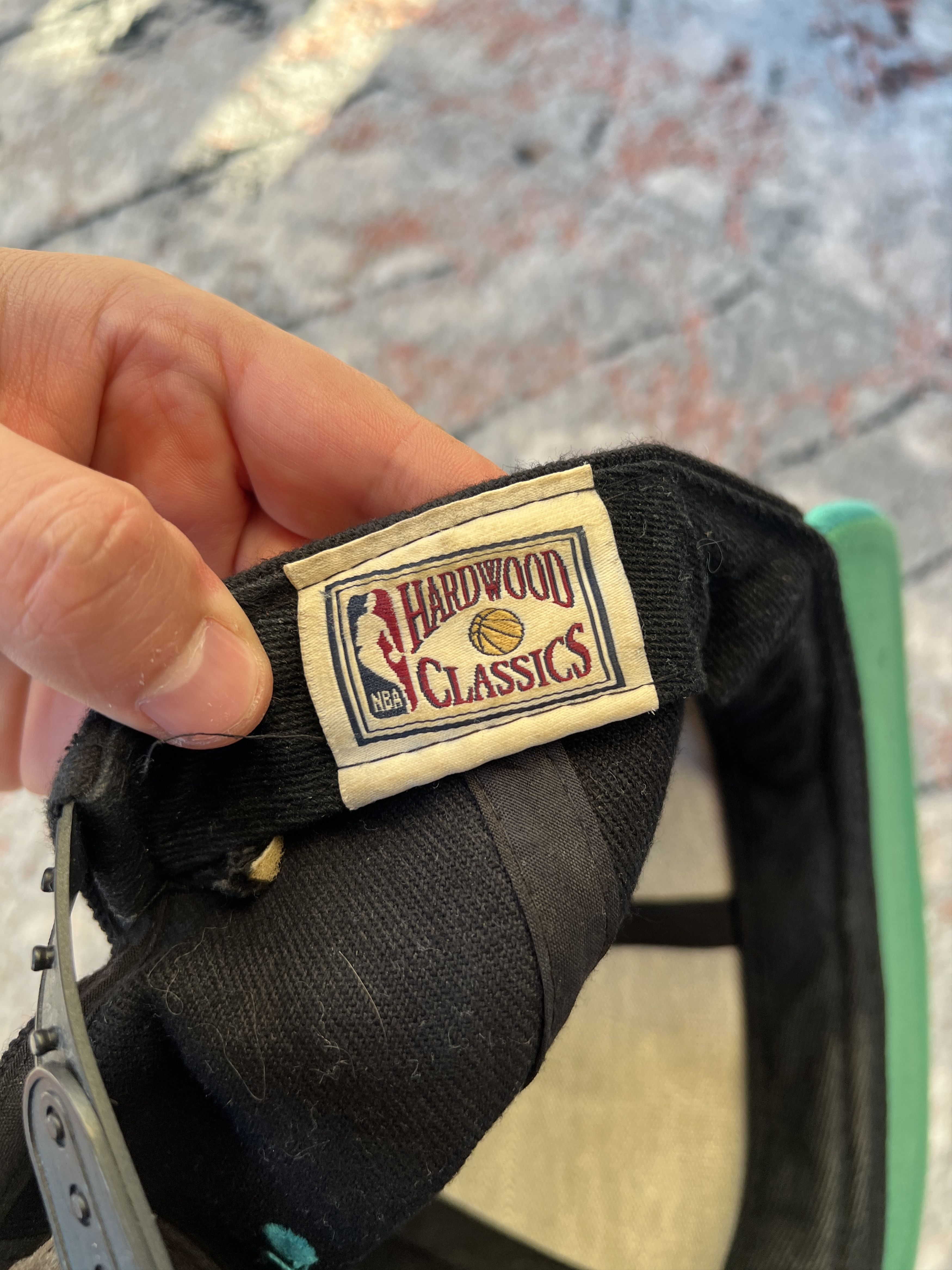 NBA Vancouver Grizzlies Hat Size ONE SIZE - 4 Thumbnail