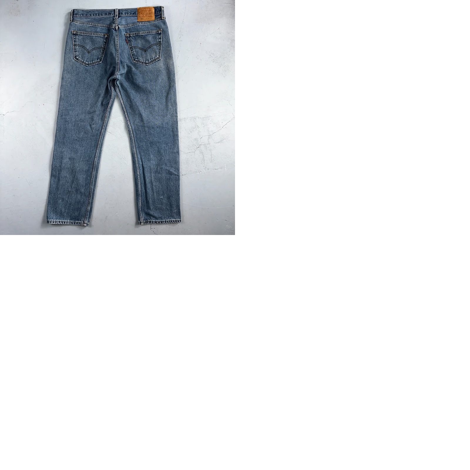 Levi's VINTAGE Levi's 501 Jeans 34x30 Blue Light Wash 90s Straight Leg Mens Regular Denim 34 30 XX Levis 501 Series USA Size US 34 / EU 50 - 10 Thumbnail