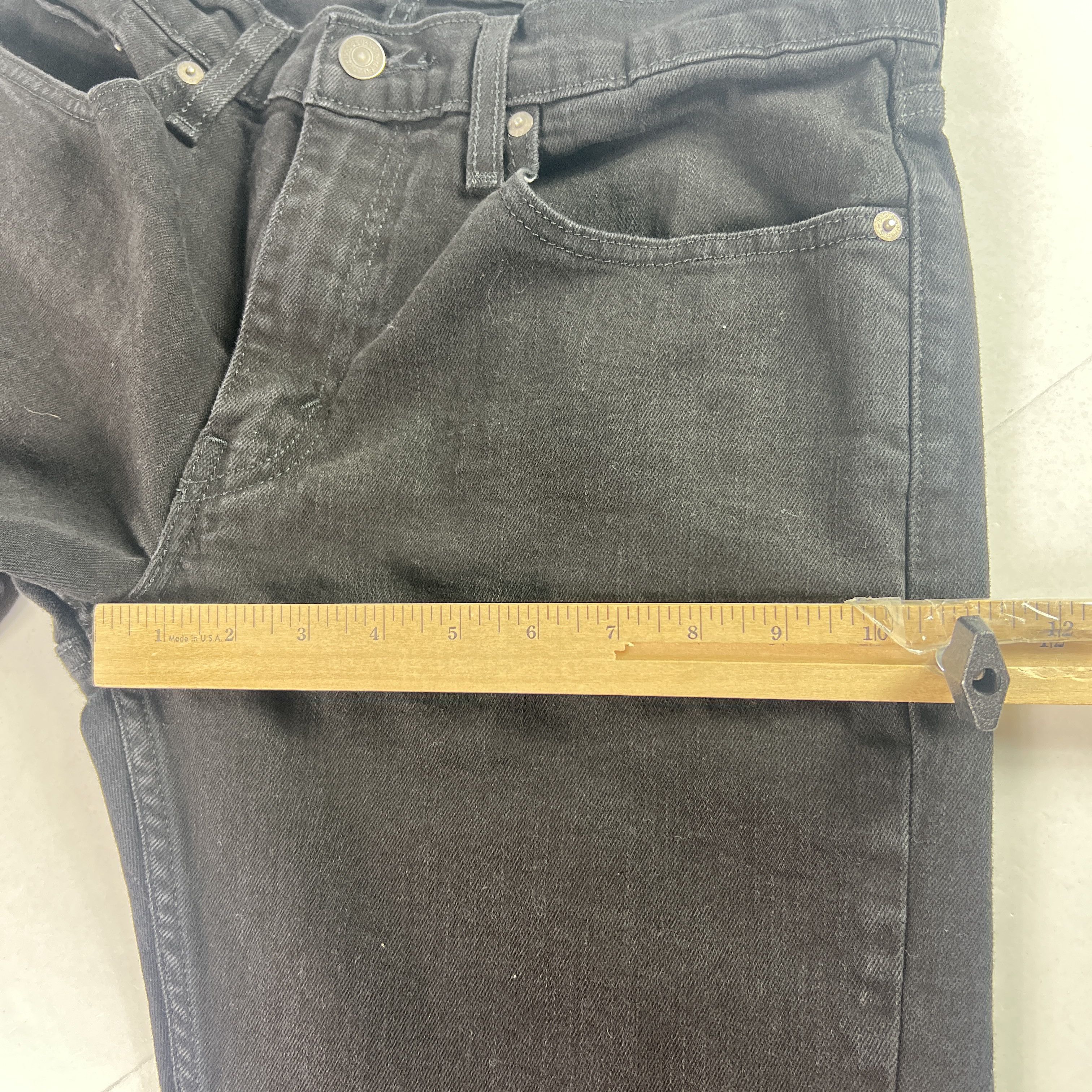 Levi's Levi's Jeans 559 Relaxed Straight Black Faded Stretch Denim Size US 33 - 20 Thumbnail