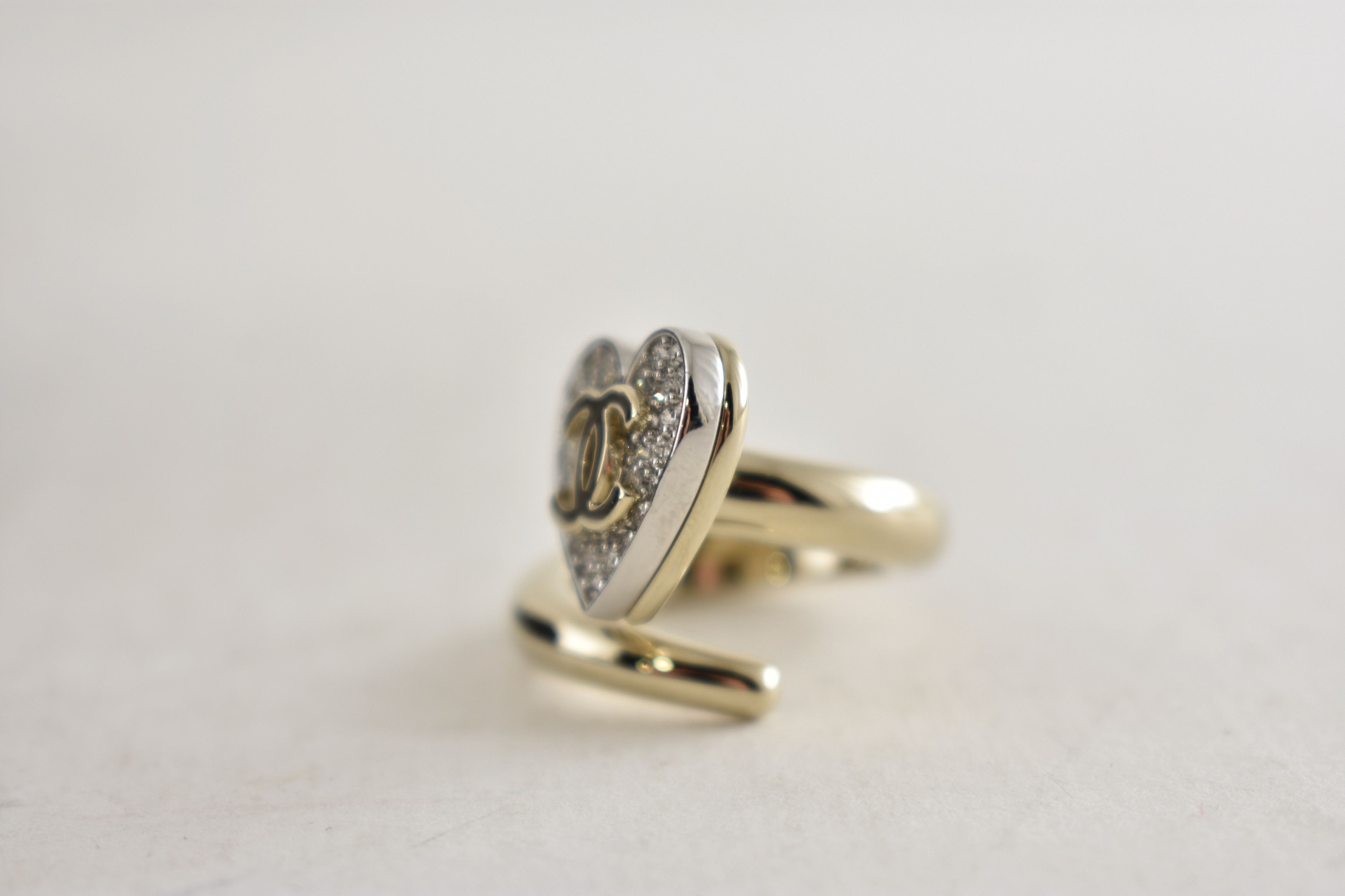 Chanel Chanel 26P Silver Gold Crystal Heart CC Logo Spiral Ring 52 Size ONE SIZE - 23 Thumbnail