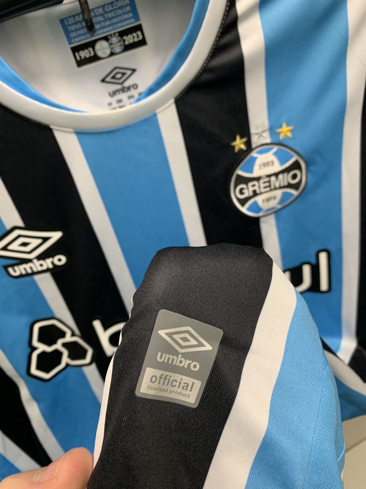 Umbro Gremio Suarez 9 Umbro soccer jersey 4xl xxxxl brasil Brazil Size US XXL / EU 58 / 5 - 8 Thumbnail