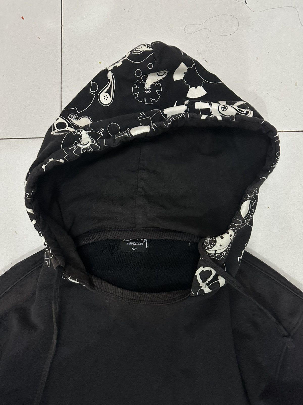 Stussy VTG Distress Stussy Paisley Pullover Hoodie Size US L / EU 52-54 / 3 - 5 Thumbnail